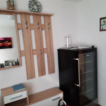 Gerhard Lenz Apartment