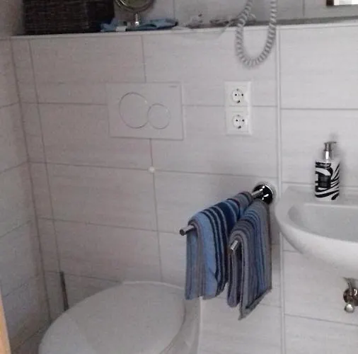 Gerhard Lenz * Ellenz-Poltersdorf